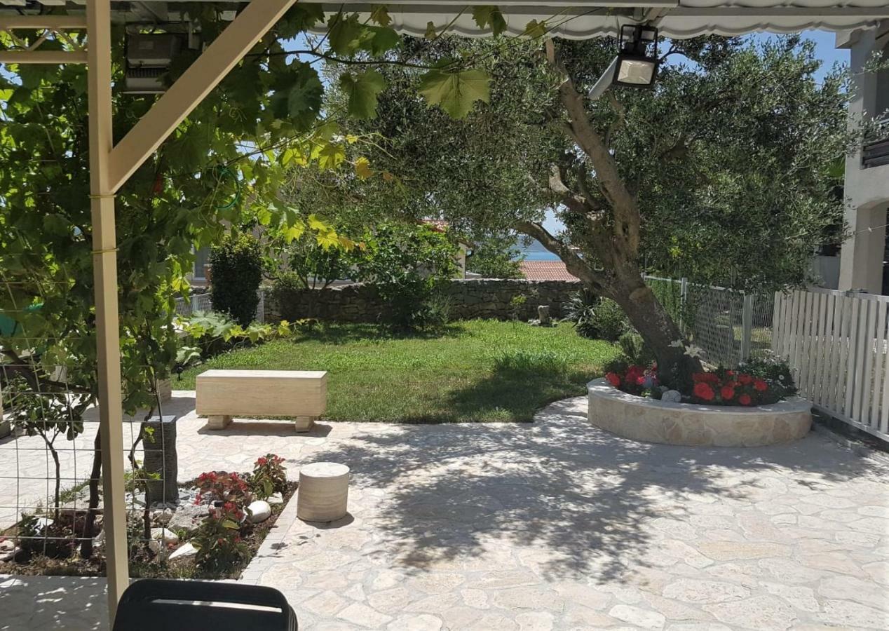 Apartment Maslenica, Near Zadar Esterno foto